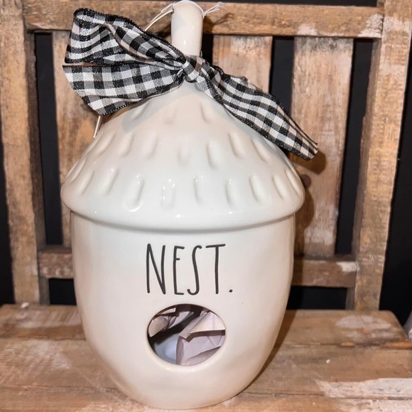 Rae Dunn NEST Birdhouse. - Picture 1 of 1